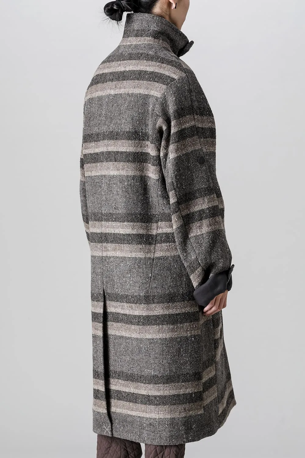 Hight neck coat striped wool