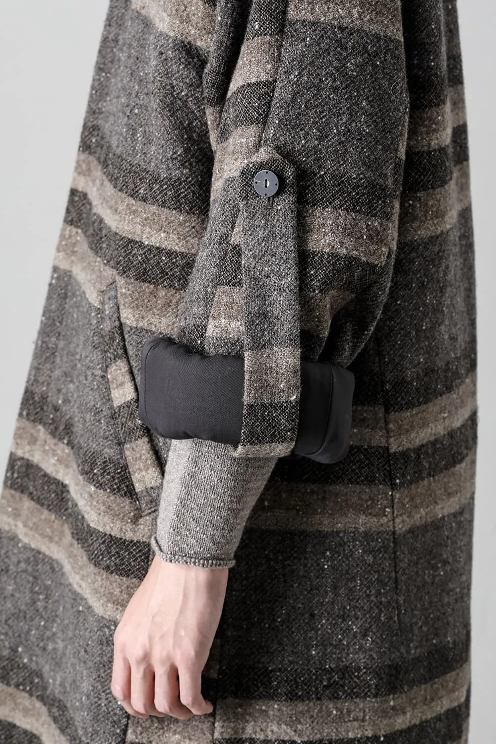 Hight neck coat striped wool
