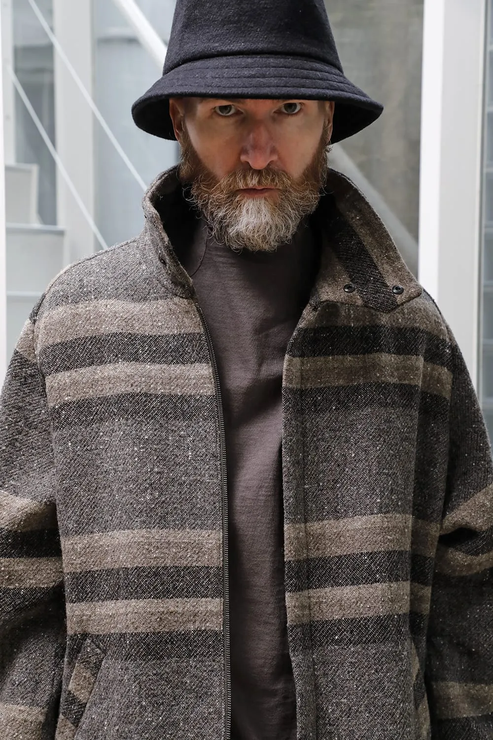 Hight neck coat striped wool