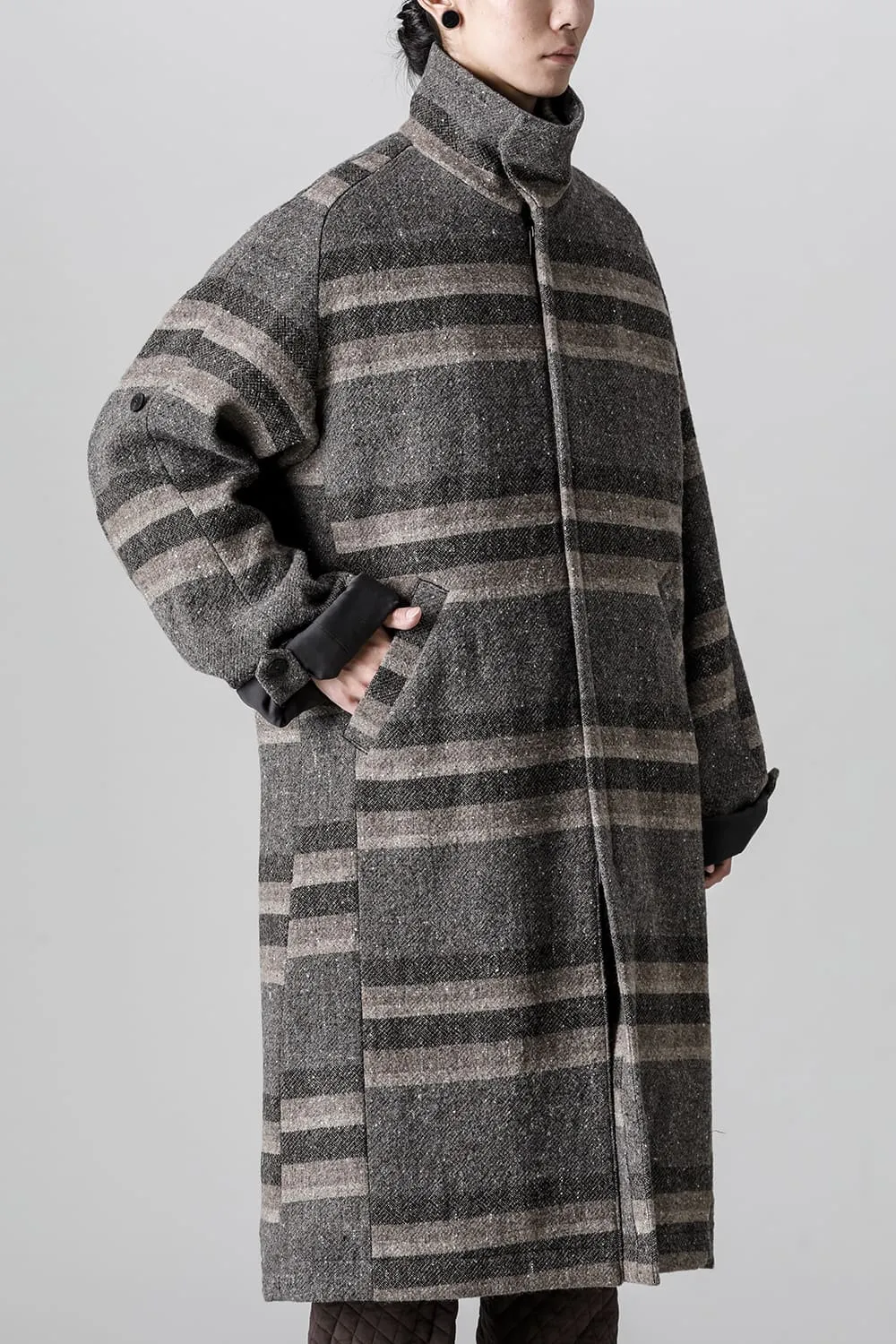 Hight neck coat striped wool