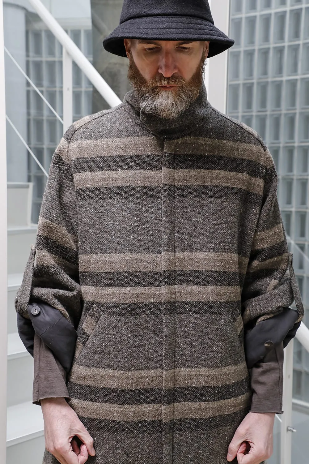 Hight neck coat striped wool