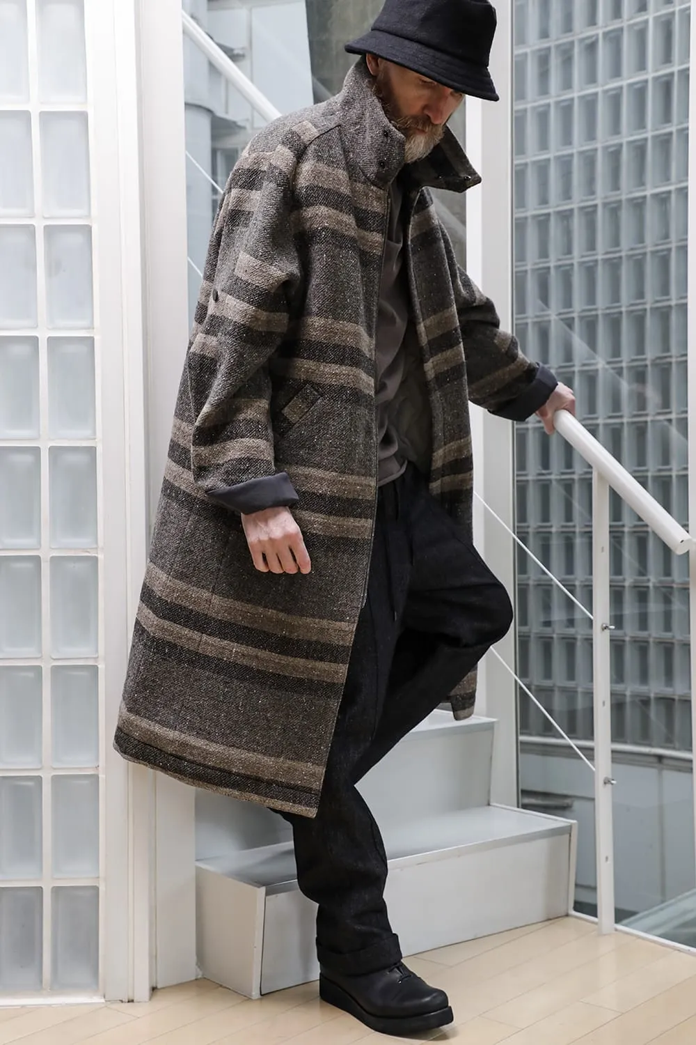 Hight neck coat striped wool
