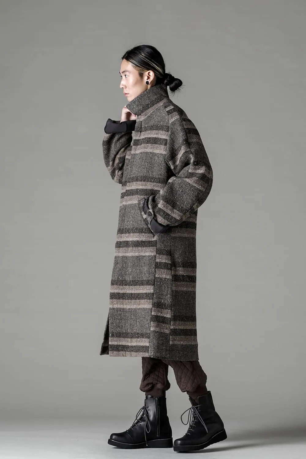 Hight neck coat striped wool