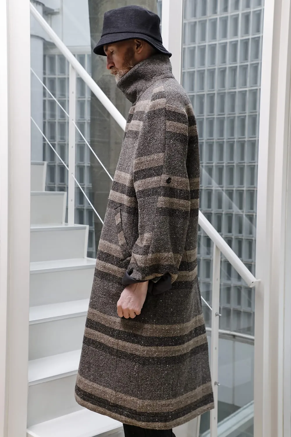 Hight neck coat striped wool
