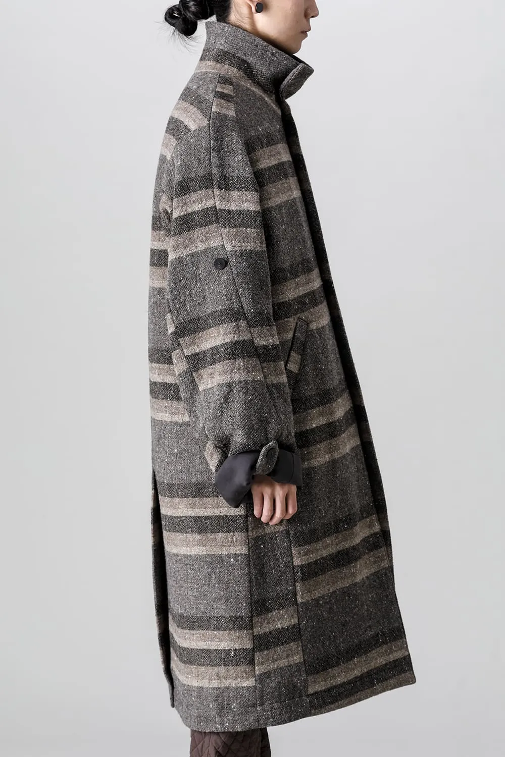 Hight neck coat striped wool