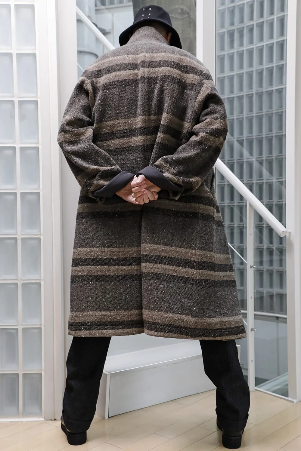 Hight neck coat striped wool