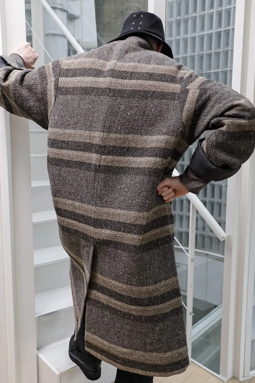 Hight neck coat striped wool