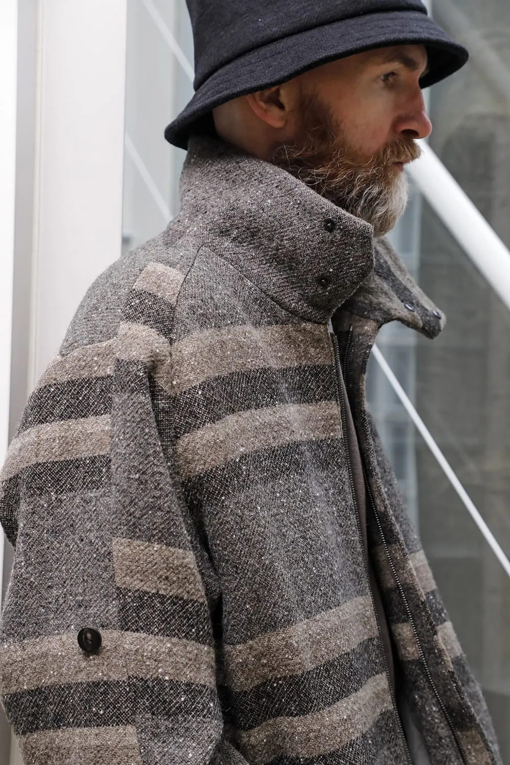 Hight neck coat striped wool