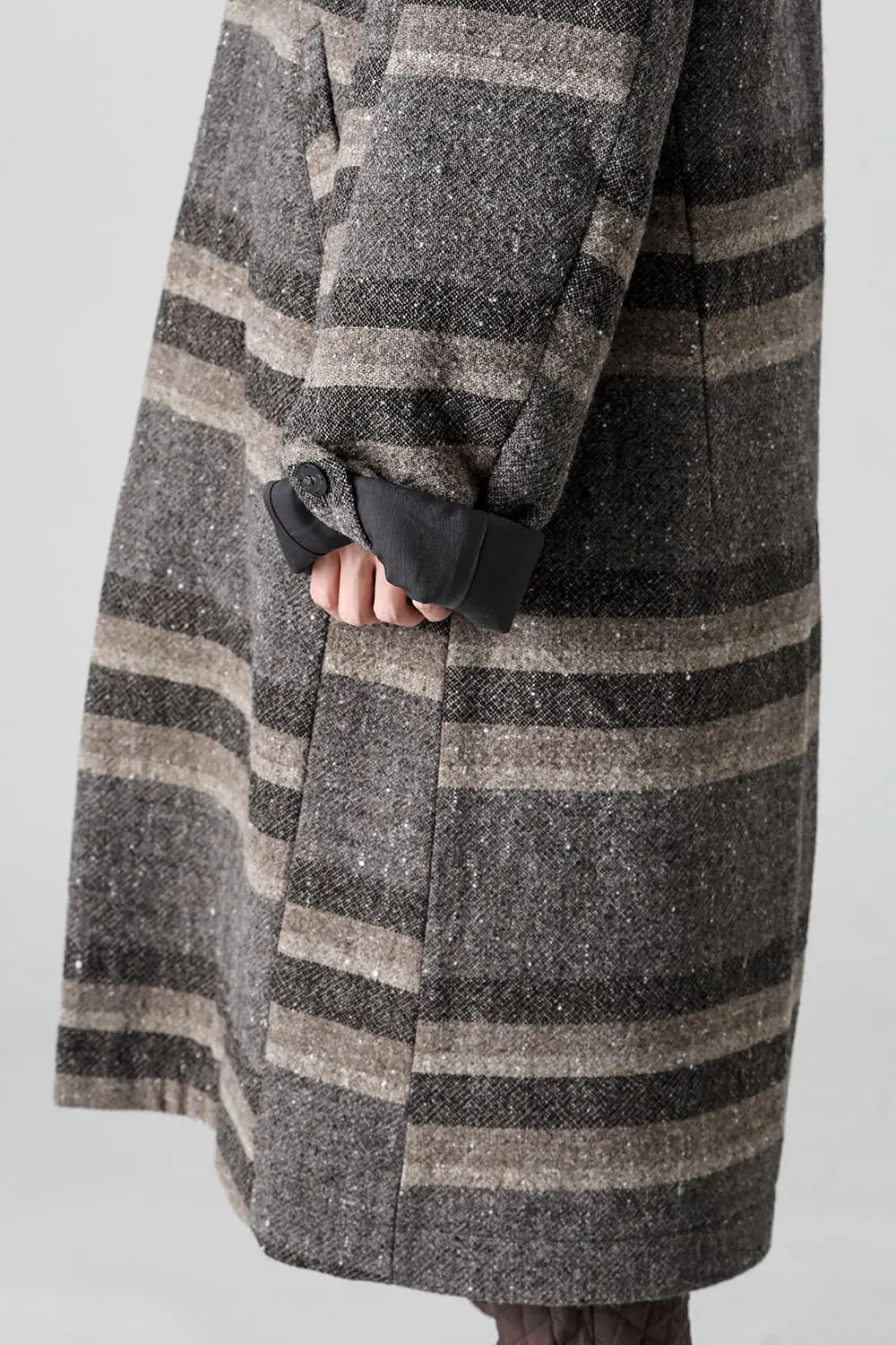 Hight neck coat striped wool