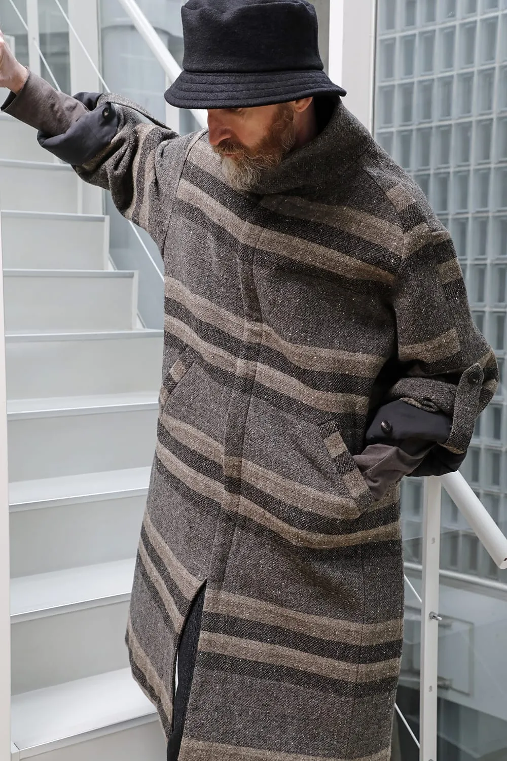 Hight neck coat striped wool