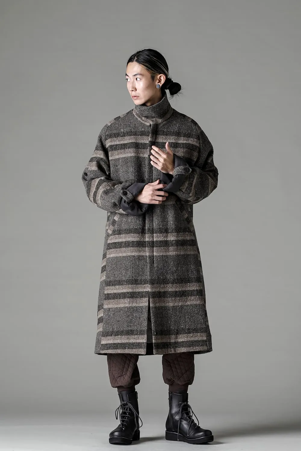 Hight neck coat striped wool