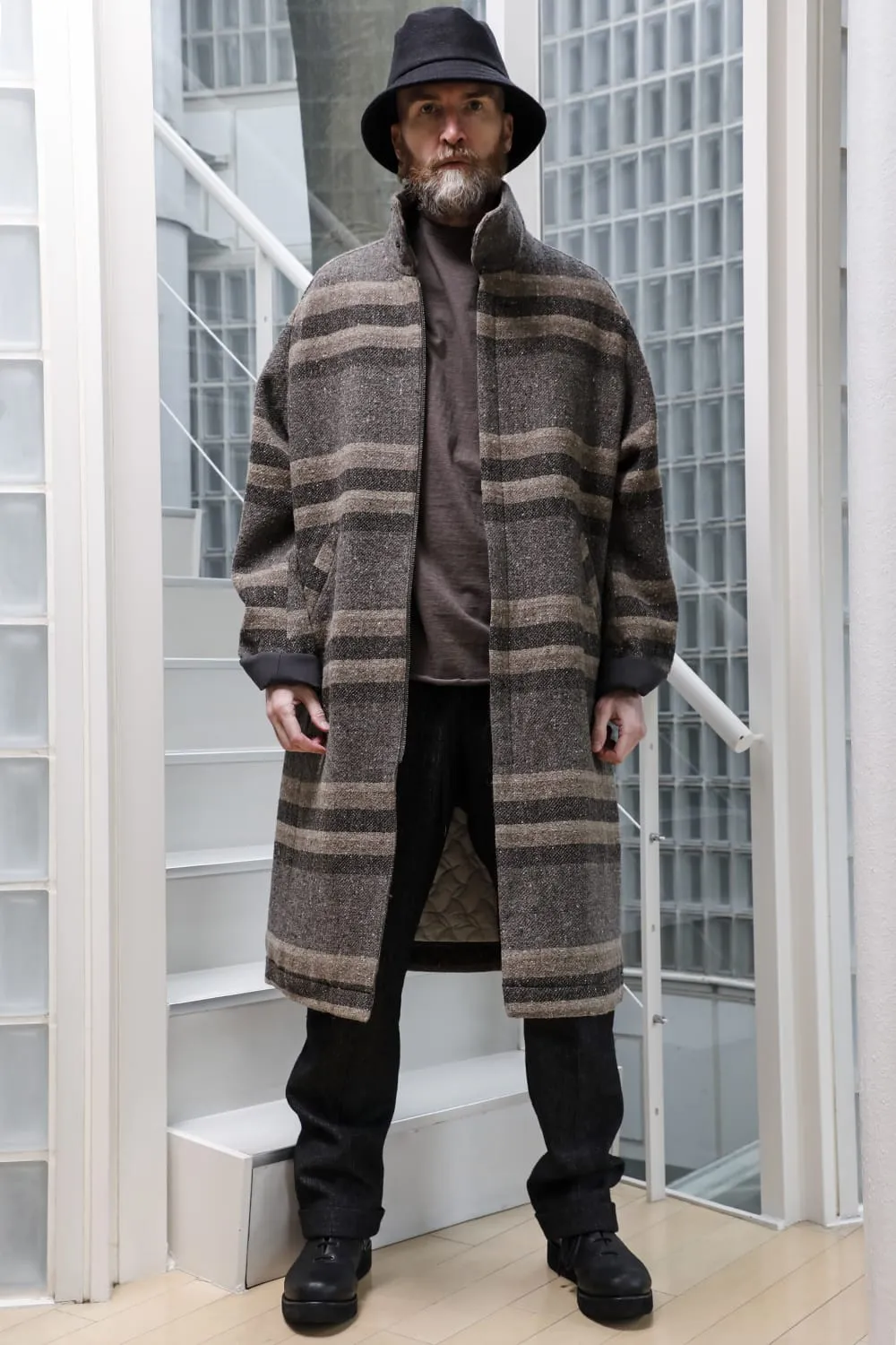 Hight neck coat striped wool