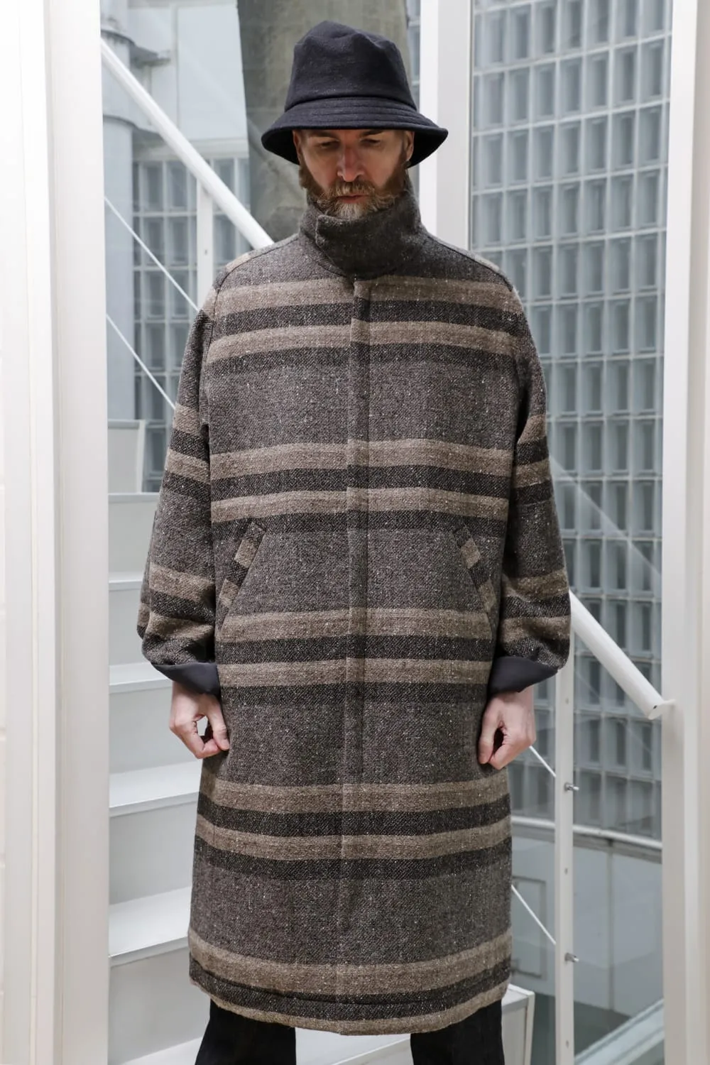 Hight neck coat striped wool