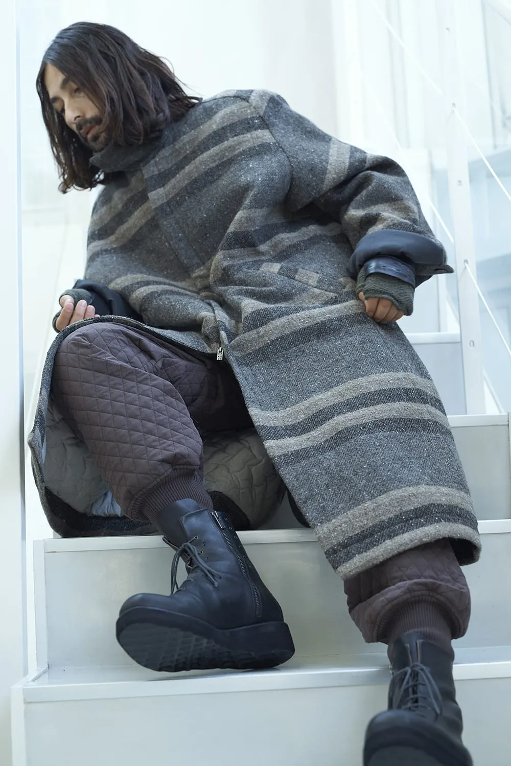 Hight neck coat striped wool