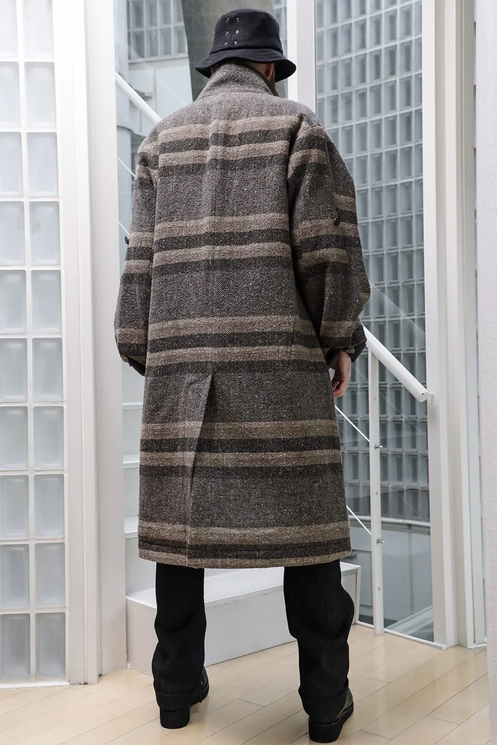 Hight neck coat striped wool