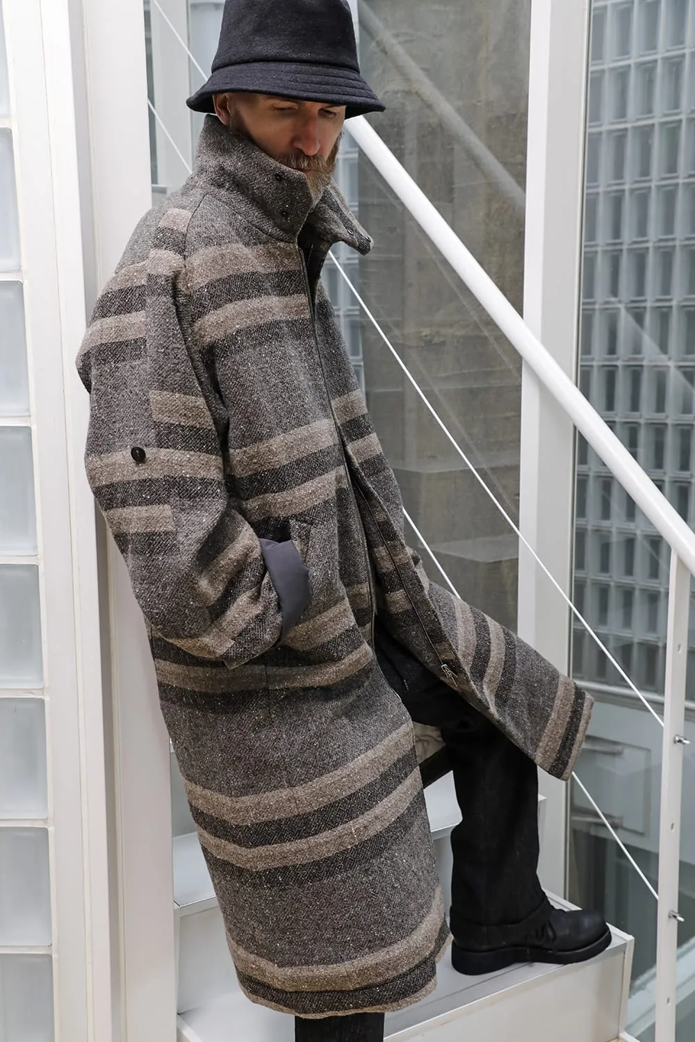 Hight neck coat striped wool