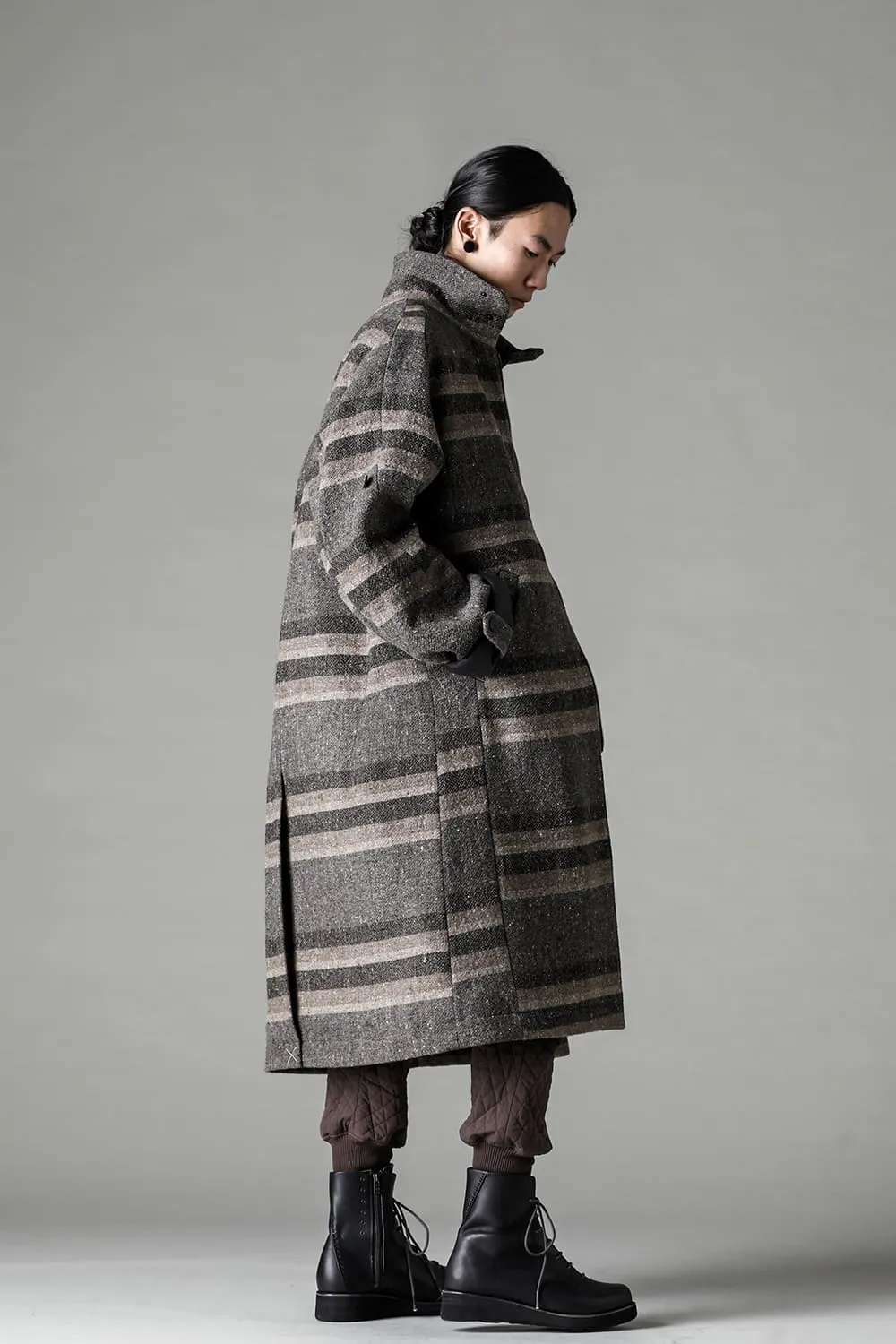 Hight neck coat striped wool