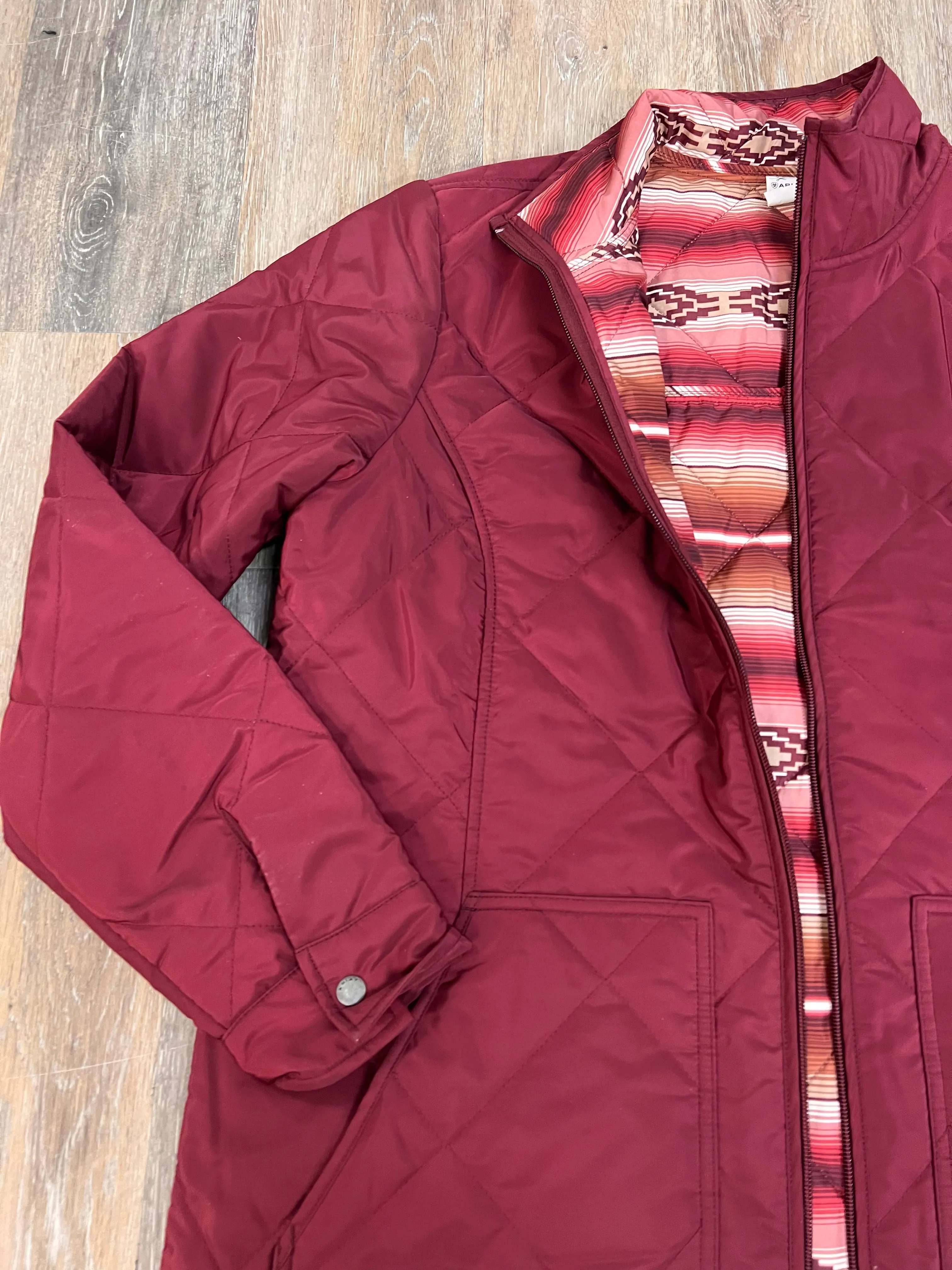 Jacket Puffer & Quilted By Ariat In Red, Size: L