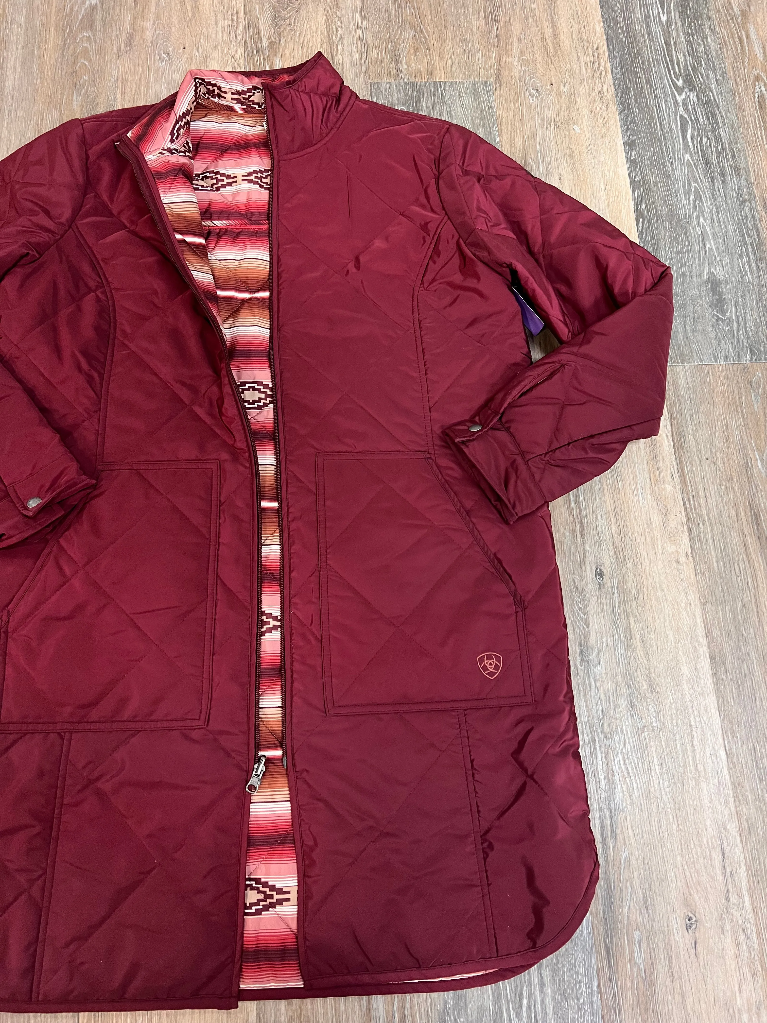 Jacket Puffer & Quilted By Ariat In Red, Size: L