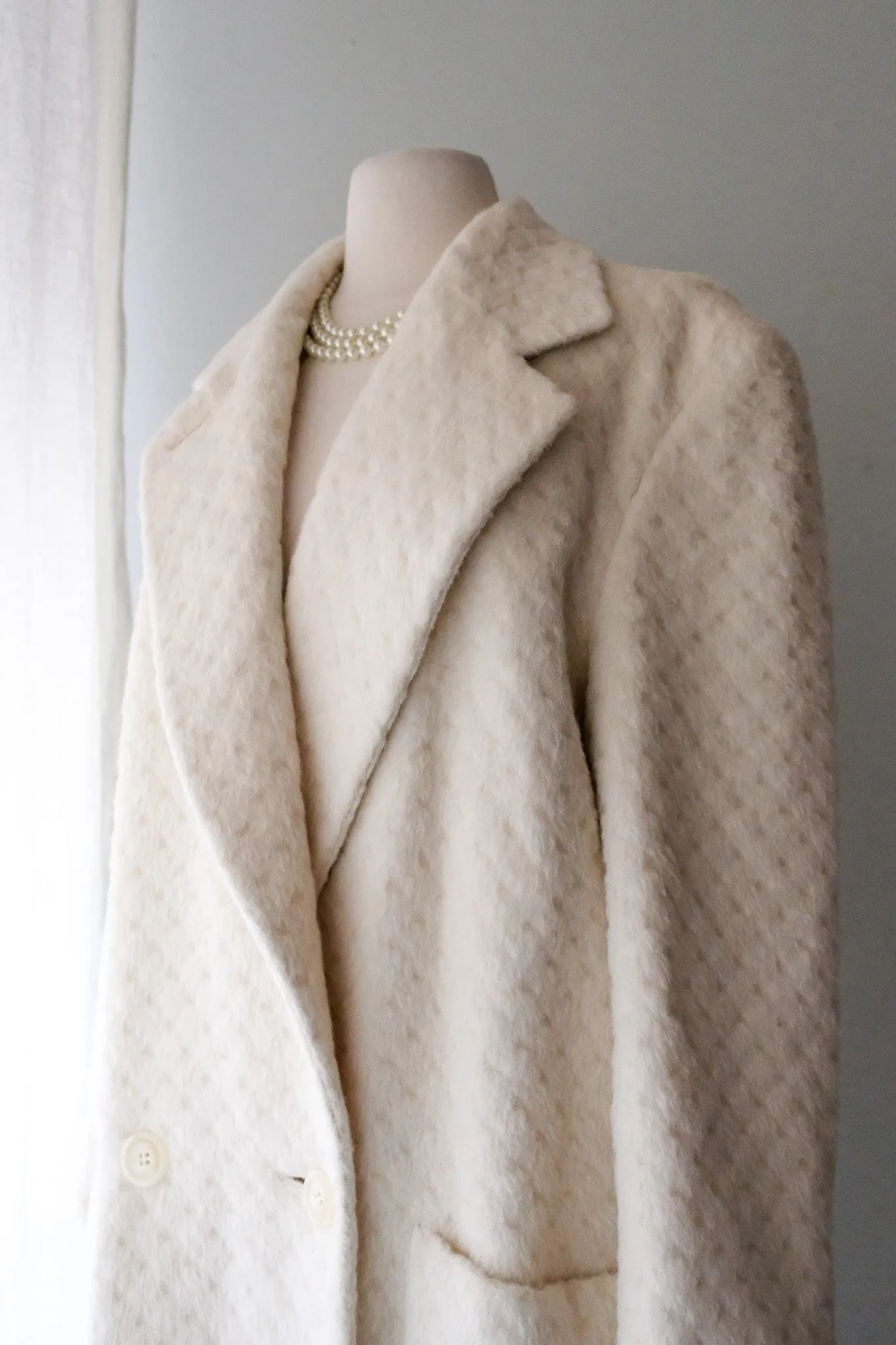 Luxurious 1980's Perry Ellis Vanilla Wool Long Line Coat / Sz M