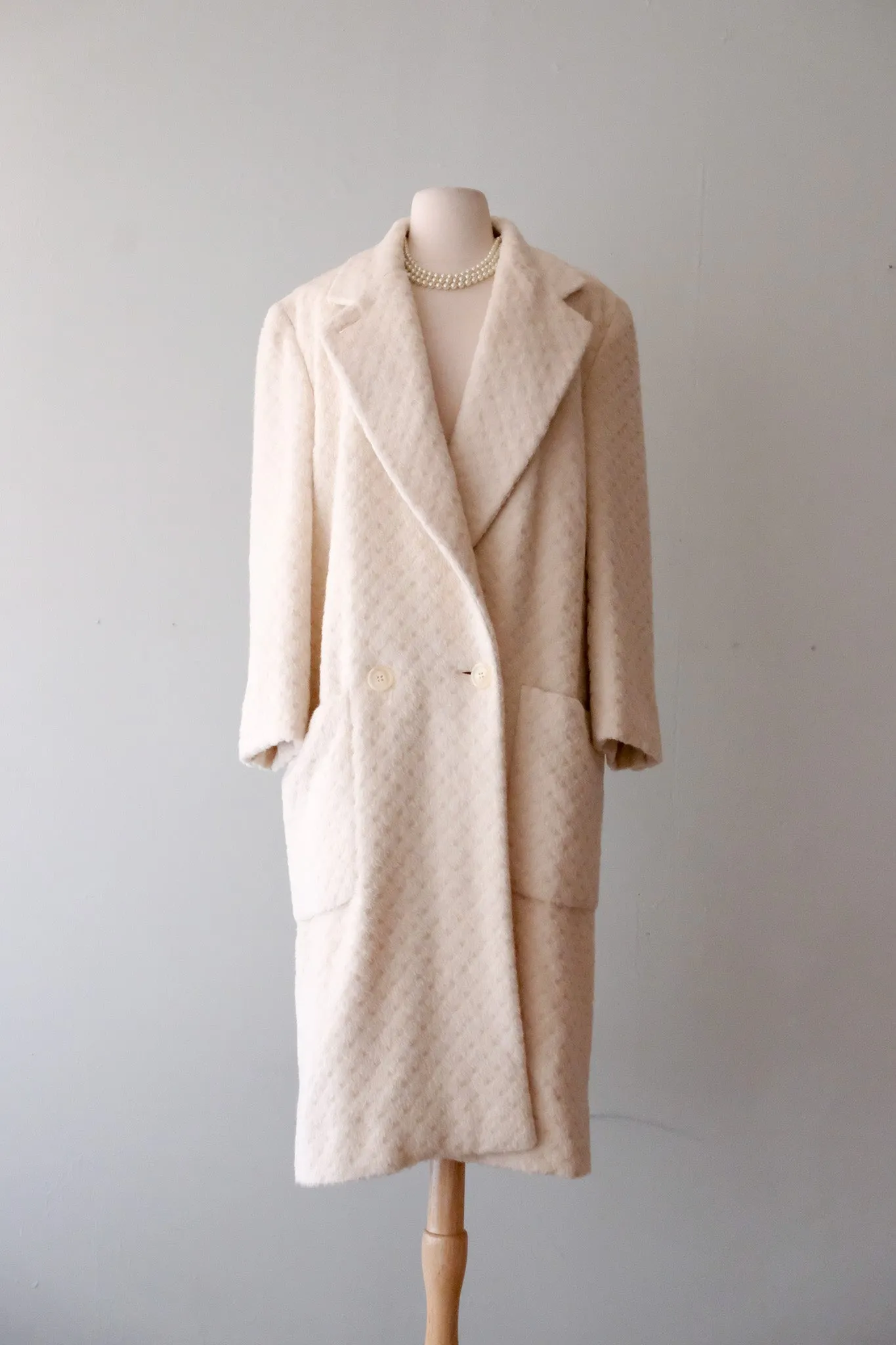 Luxurious 1980's Perry Ellis Vanilla Wool Long Line Coat / Sz M