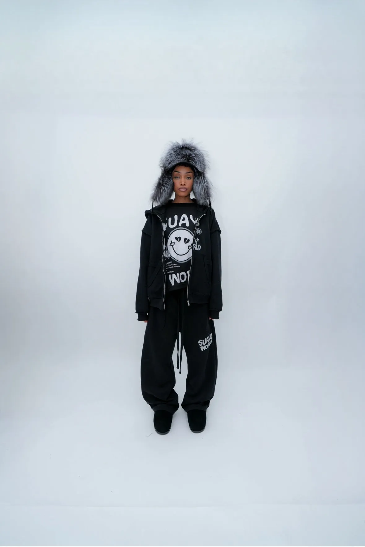 SMILEY HOODIE - BLACK