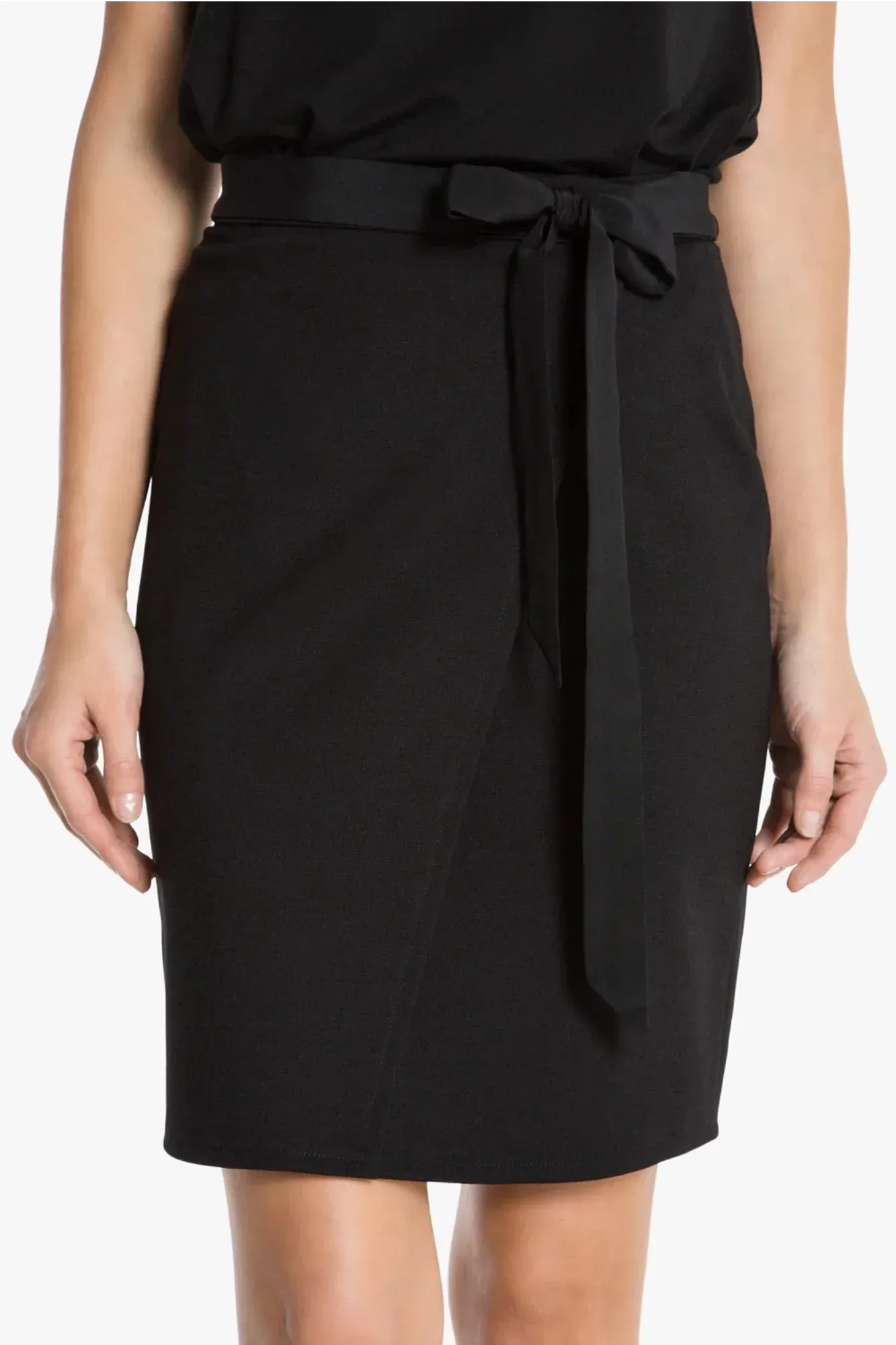 STEVIE WOMEN SKIRT (NAVY)